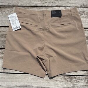 Lululemon ABC Classic-Fit Short 7" WovenAir Wacky Khaki size 36 NWT‎